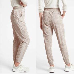 Athleta Brooklyn Camo Joggers Abalone Grey Size 6
